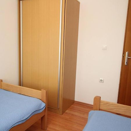 Apartments Knezevic Baška Kültér fotó
